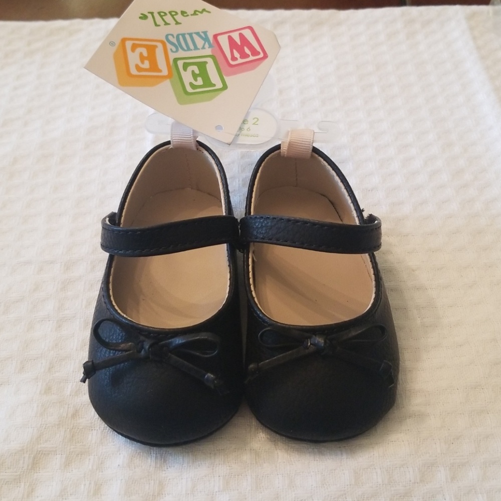 🆕️ Wee kids baby flats